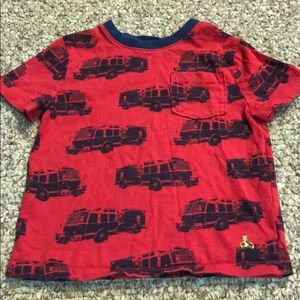 Gap fire truck size 4 T-shirt